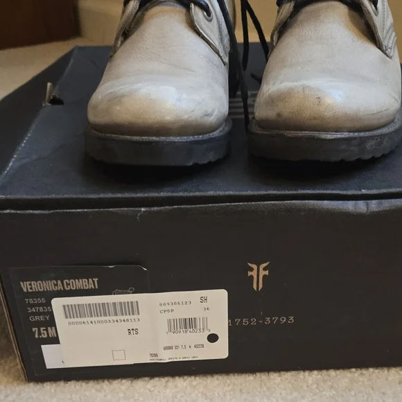 Frye Women's Gray Lace-Up Combat Boots - Picture 3 of 6